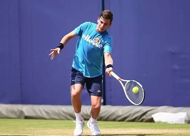 如今摆在曼 如今摆在曼